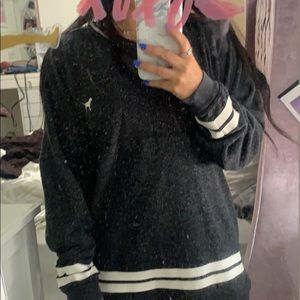 VS pink long sleeve jersey top